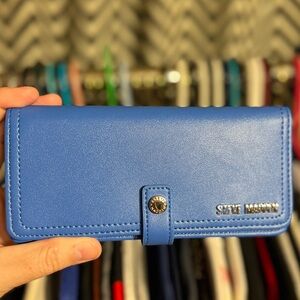 NEW Steve Madden blue wallet